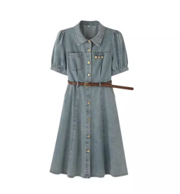 /static/服装模版缩略图/套装/套装1.png